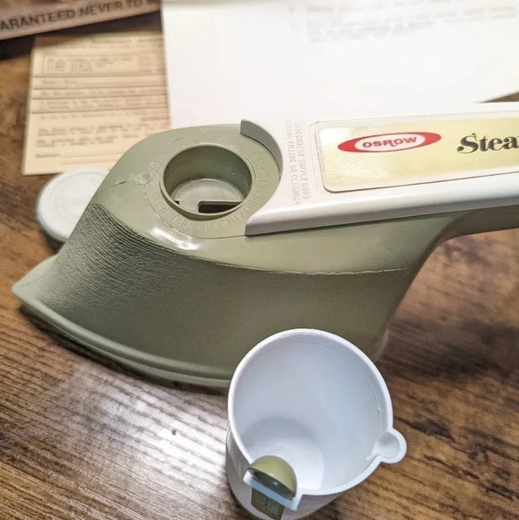 Vintage Osrow Steamstress Steam Iron-Dead stock-1973-Original Box & Papers-Retro - Picture 11 of 12